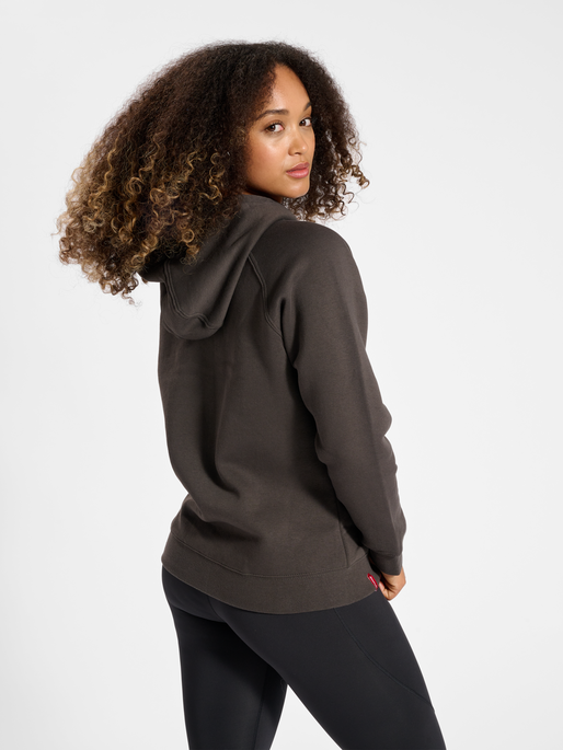 hmlRED HEAVY ZIP HOODIE WOMAN, RAVEN, model