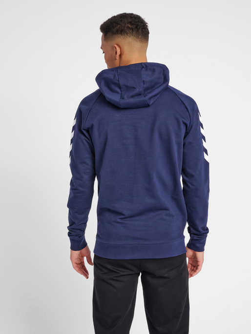 HMLGO COTTON HOODIE, MARINE, model