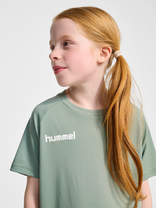 hmlPROMO KIDS SET, ICEBERG GREEN, model