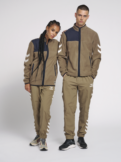 hmlKASPER JACKET, 8058, model