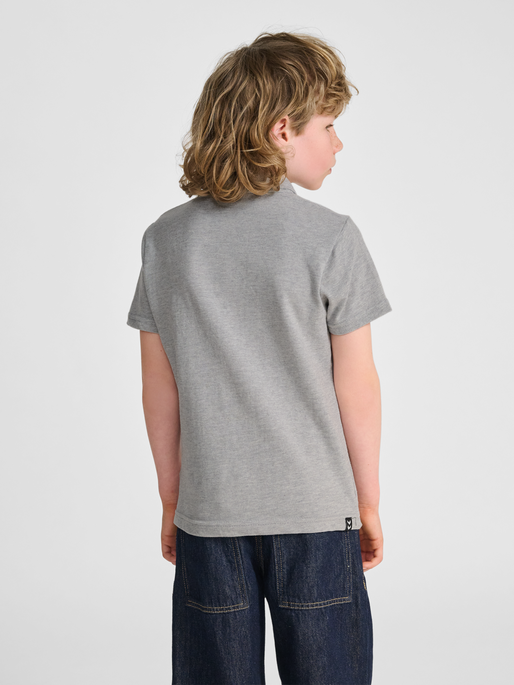 hmlMOVER COTTON POLO KIDS, GREY MELANGE, model