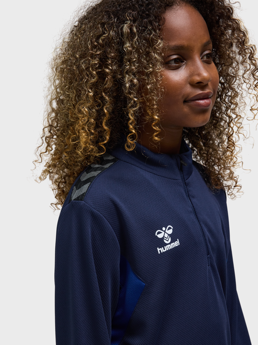 hmlAUTHENTIC HALF ZIP SWEAT KIDS, MARINE, model