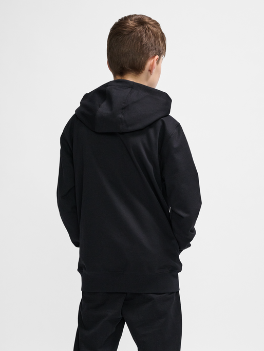 hmlGO 2.0 LOGO HOODIE KIDS, BLACK, model