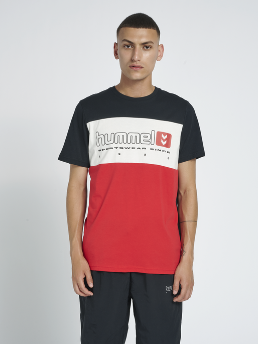 hmlLGC MUSA T-SHIRT, 3066, model