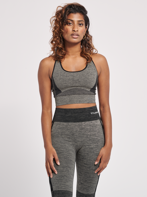 hmlCLEA SEAMLESS  SPORTS TOP, CHATEAU GRAY/BLACK MELANGE, model