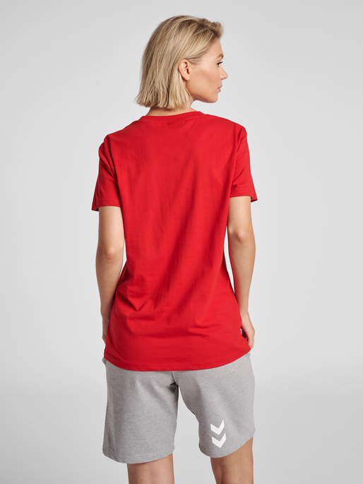 HMLGO COTTON LOGO T-SHIRT WOMAN S/S, TRUE RED, model