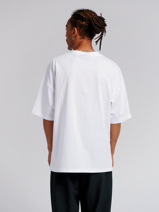 hmlMARATHONA T-SHIRT, 9001, model