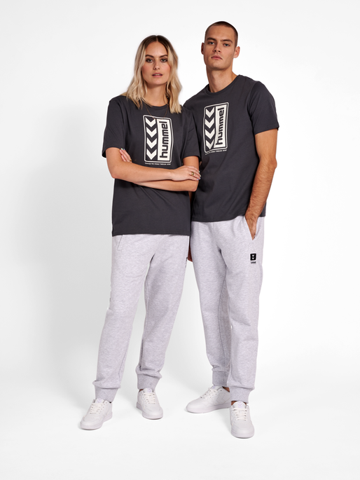 hmlLGC BEN T-SHIRT, 1525, model