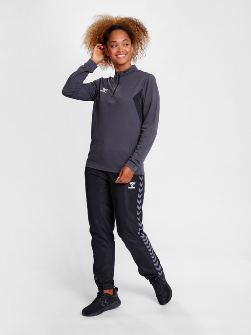 hmlAUTHENTIC HALF ZIP SWEAT WOMAN, ASPHALT, model