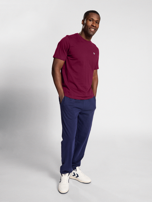 hmlIC TERRY T-SHIRT, 3661, model