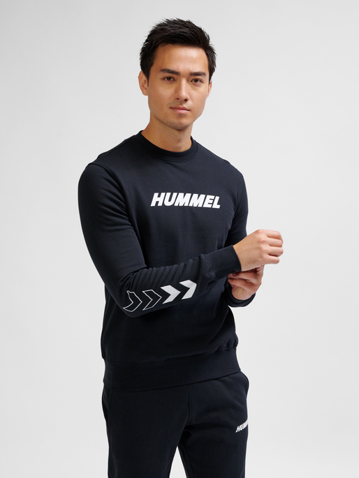 hmlELEMENTAL SWEATSHIRT, BLACK, model