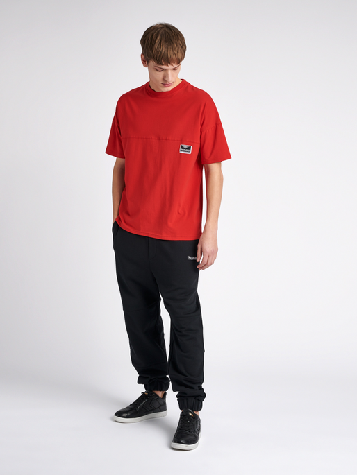 hmlBEACH BREAK T-SHIRT S/S, 3062, model