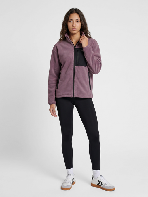 hmlPOLAR FLEECE WOMEN JACKET, BLACK PLUM, model