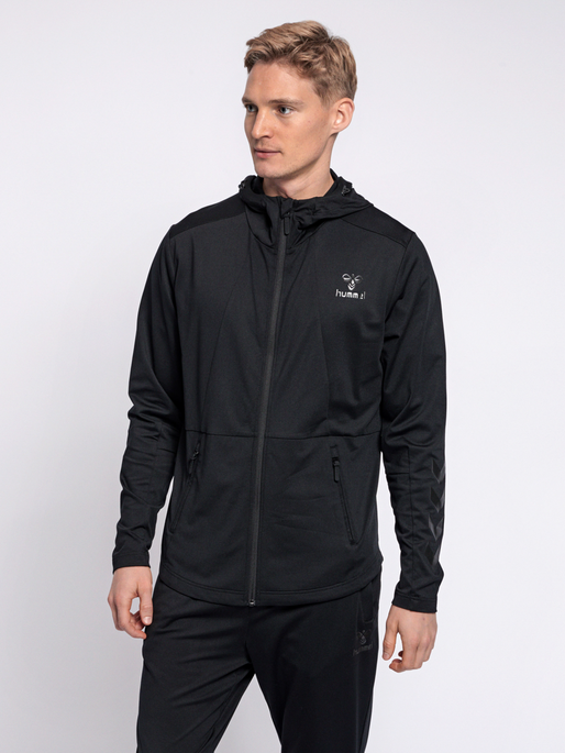 hmlASTON ZIP HOODIE, BLACK, model