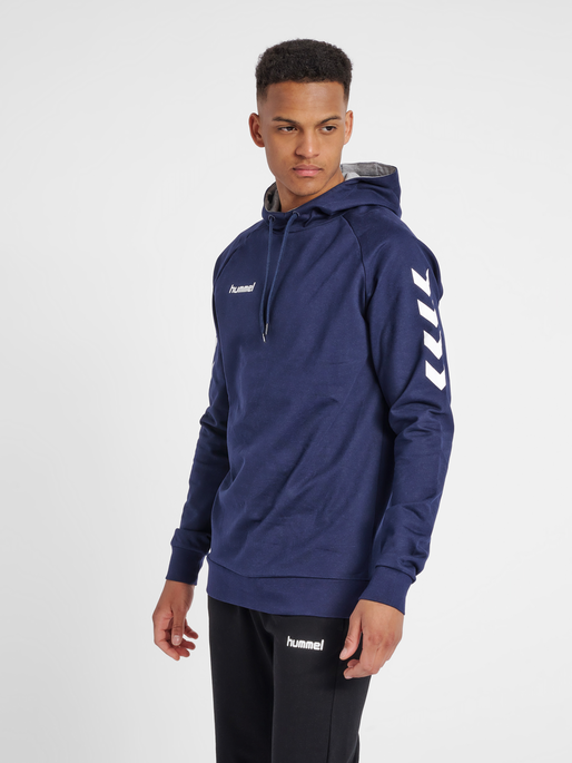 HMLGO COTTON HOODIE, MARINE, model