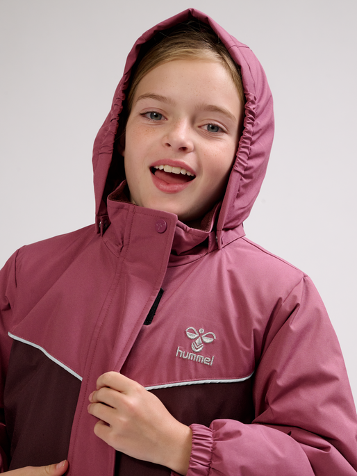 hmlJOSSE TEX JACKET, TULIPWOOD/TULIPWOOD, model