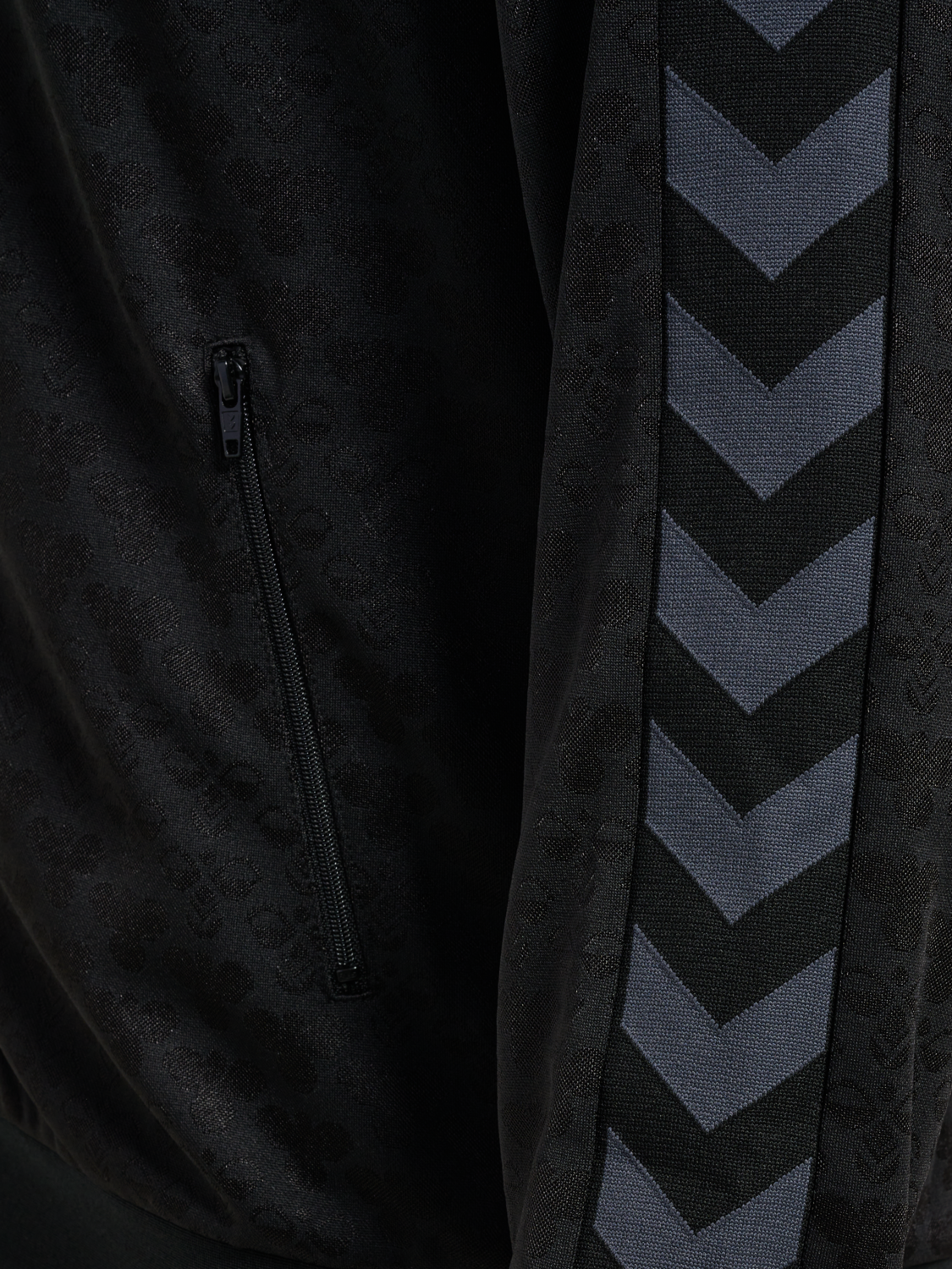 hmlARCHIVE REGULAR POLY JACKET AOP, BLACK/EBONY, packshot