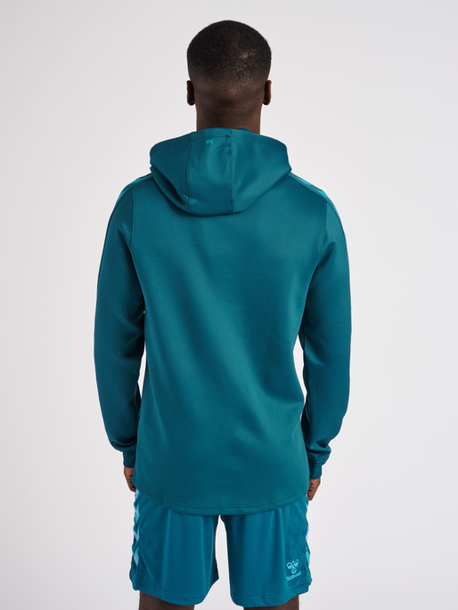 hmlCORE XK POLY SWEAT HOODIE, BLUE CORAL, model
