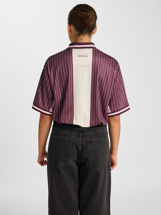 hmlLOOSE FB JERSEY S/S STRIPED, VINEYARD WINE, model