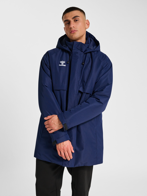 hmlGO PARKA JACKET, MARINE, model