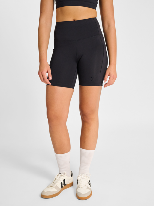 hmlHIIT INTENSITY HW SHORT TIGHTS, BLACK/EBONY, model