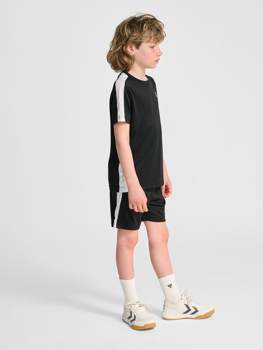 hmlJR PULSE CONTRAST SET, BLACK, model