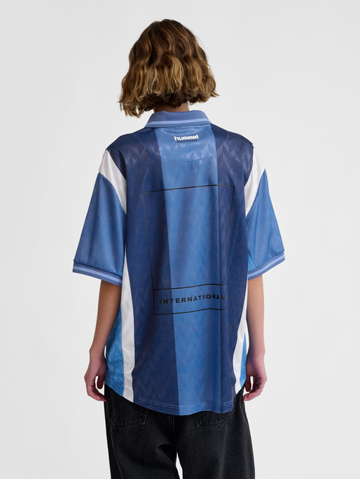 hmlLOOSE SOCCER JERSEY S/S, ESTATE BLUE, model