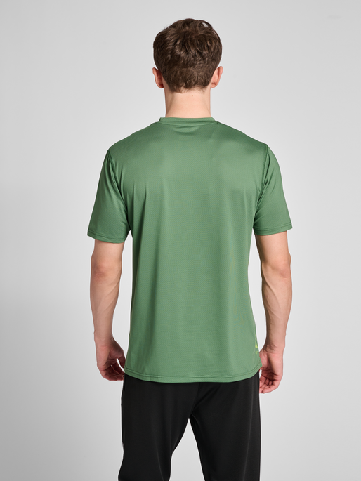 hmlONGRID POLY TEE S/S, 6347, model