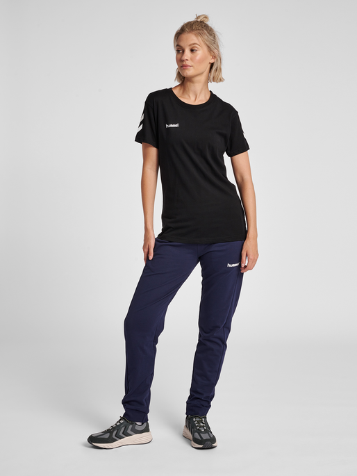 HMLGO COTTON T-SHIRT WOMAN S/S, BLACK, model