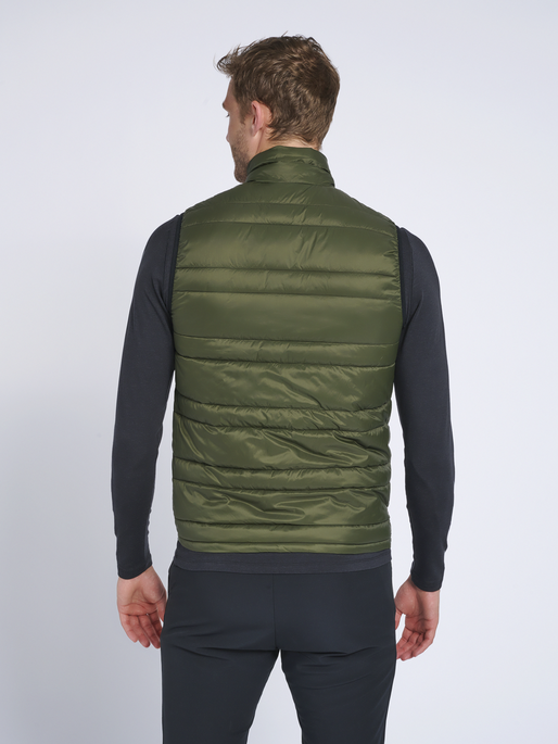 hmlPAX PUFF WAISTCOAT, 6297, model