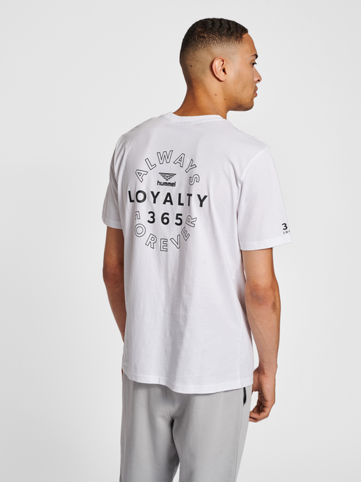 hmlLGC 365 T-SHIRT, WHITE, model