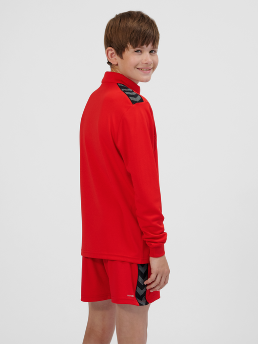 hmlAUTHENTIC HALF ZIP SWEAT KIDS, TRUE RED, model
