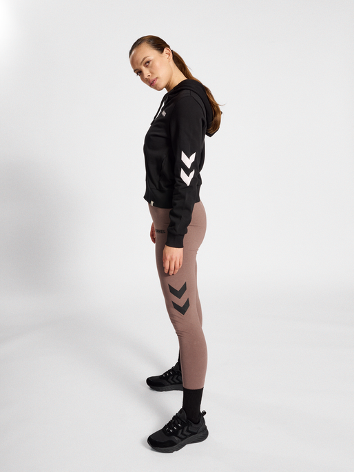 hmlLEGACY WOMAN ZIP HOODIE, 2001, model