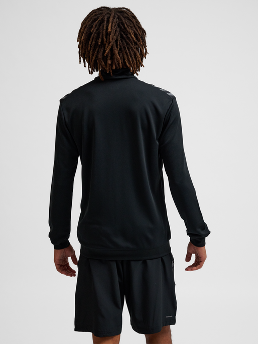 hmlAUTHENTIC PL ZIP JACKET, BLACK, model