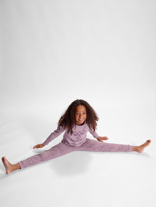 hmlCAROLINA NIGHT SUIT, 3549, model