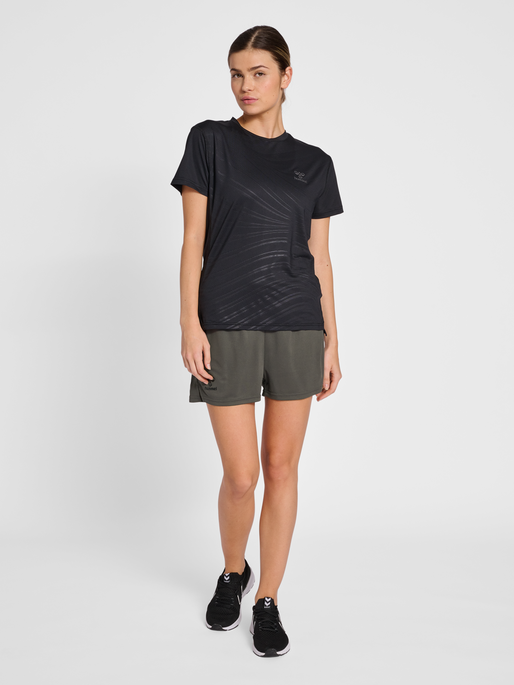 hmlONGRID POLY SHORTS WO, FORGED IRON/JET BLACK, model