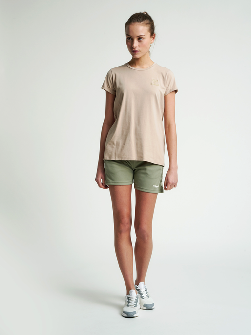 HMLISOBELLA T-SHIRT S/S, 2189, model