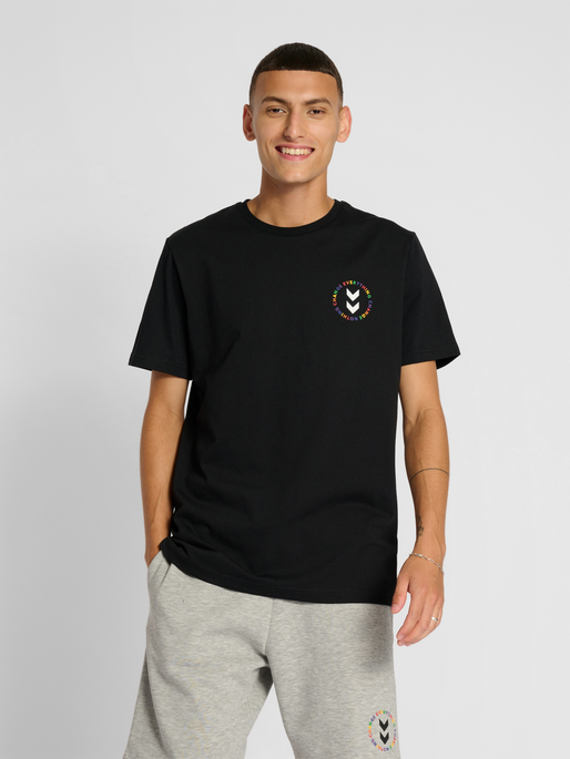 hmlEVERYTHING NOTHING T-SHIRT, BLACK, model