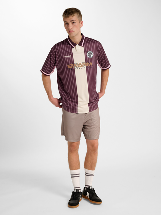 hmlLOOSE FB JERSEY S/S STRIPED, VINEYARD WINE, model