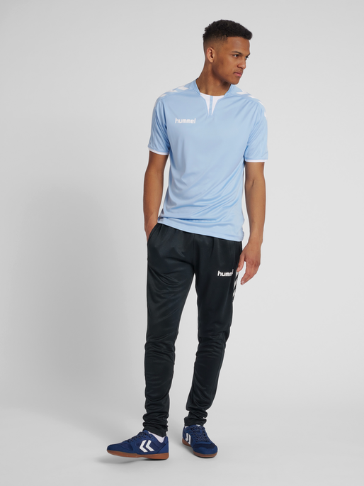 CORE SS POLY JERSEY, 7037, model