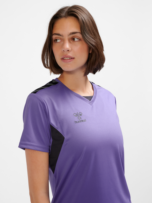 hmlAUTHENTIC PL JERSEY S/S WOMAN, DAHLIA PURPLE/ASPHALT, model