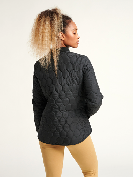 hmlSADIE JACKET, 2001, model