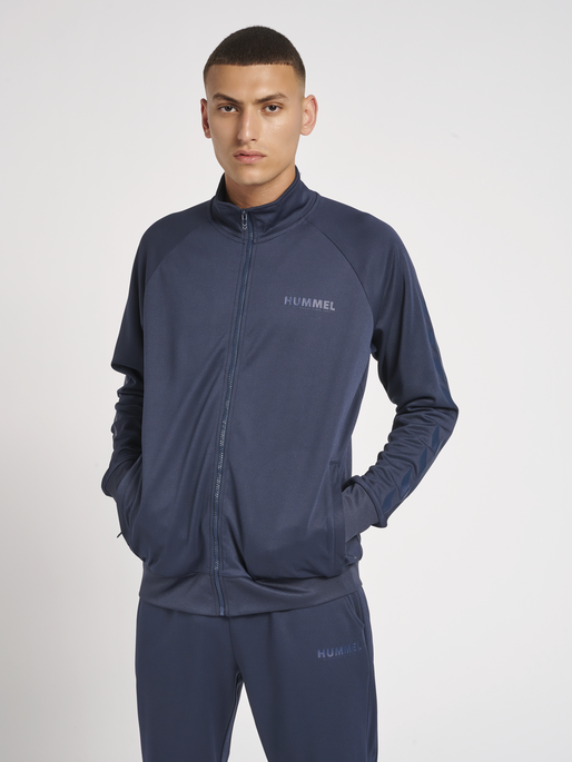 hmlLEGACY POLY ZIP JACKET, BLUE NIGHTS, model