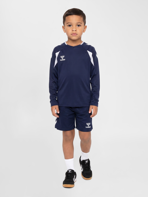 hmlCORE 2.0 WOVEN SHORTS KIDS, MARINE/WHITE, model