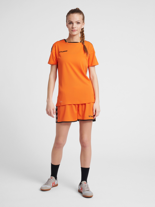 hmlAUTHENTIC POLY JERSEY WOMAN S/S, TANGERINE, model