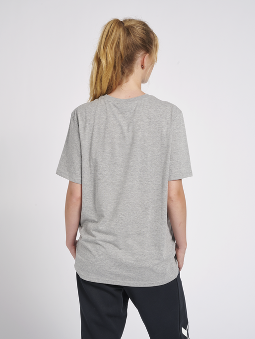 hmlLGC MUSA T-SHIRT, 2006, model