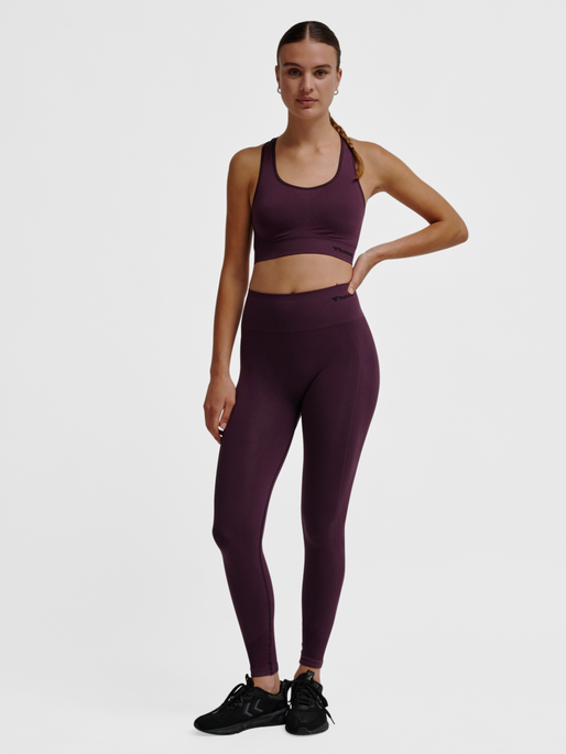 hmlTIF SEAMLESS HIGH WAIST TIGHTS, PLUM PERFECT, model