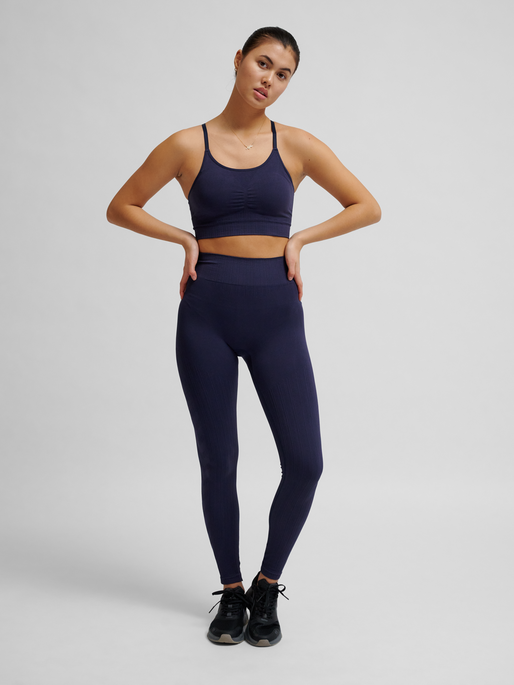 hmlMT DEFINE SEAMLESS PADDED BRA, NIGHT SKY, model