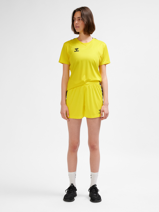 hmlAUTHENTIC PL SHORTS WOMAN, BLAZING YELLOW, model