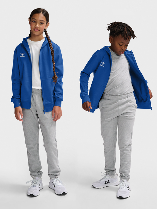 hmlGO 2.0 ZIP HOODIE KIDS, TRUE BLUE, model